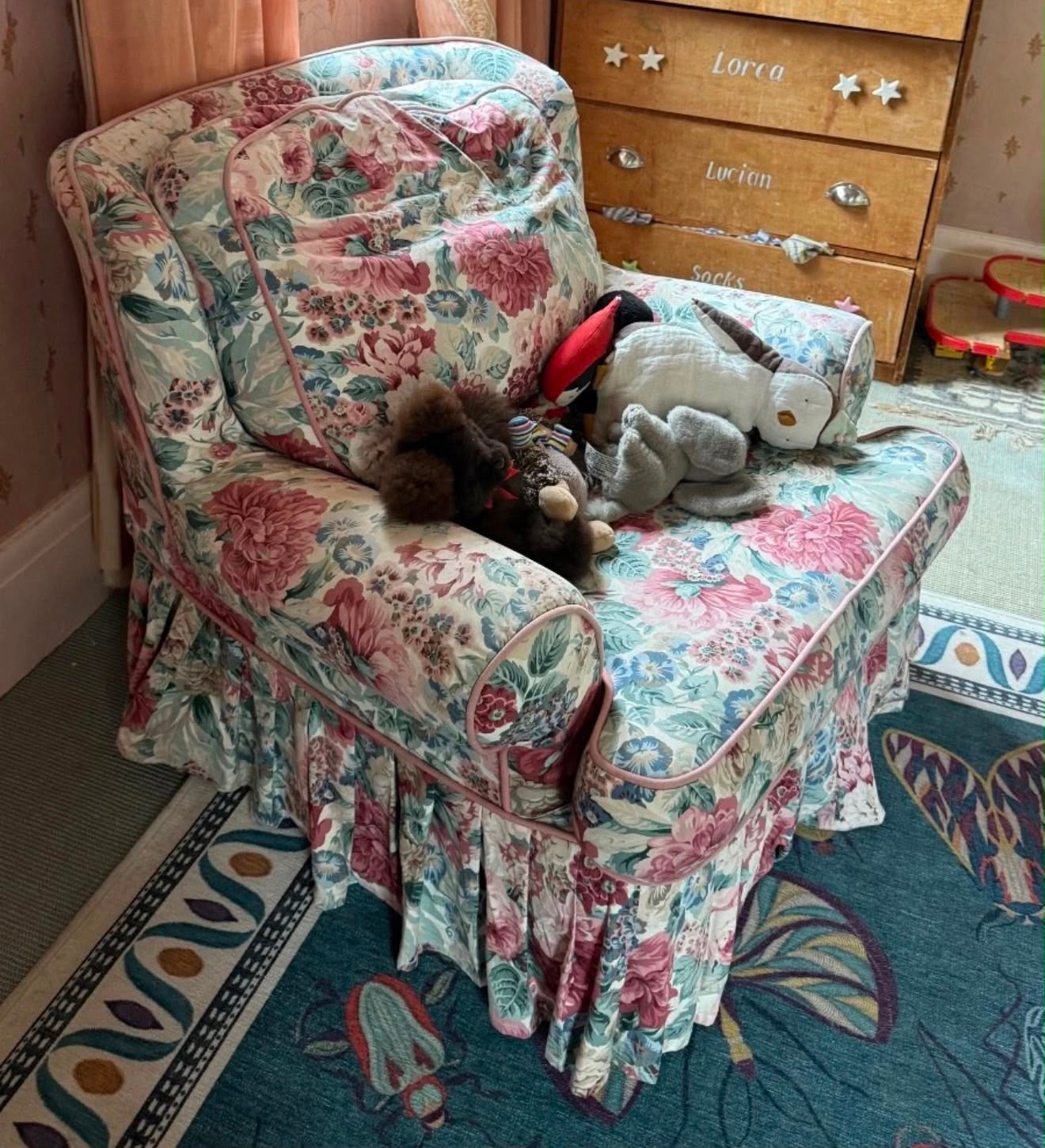 CHAIR