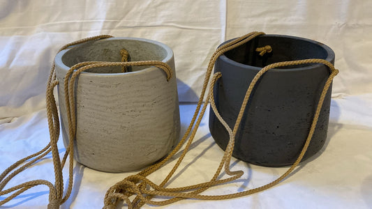 HANGING POTS