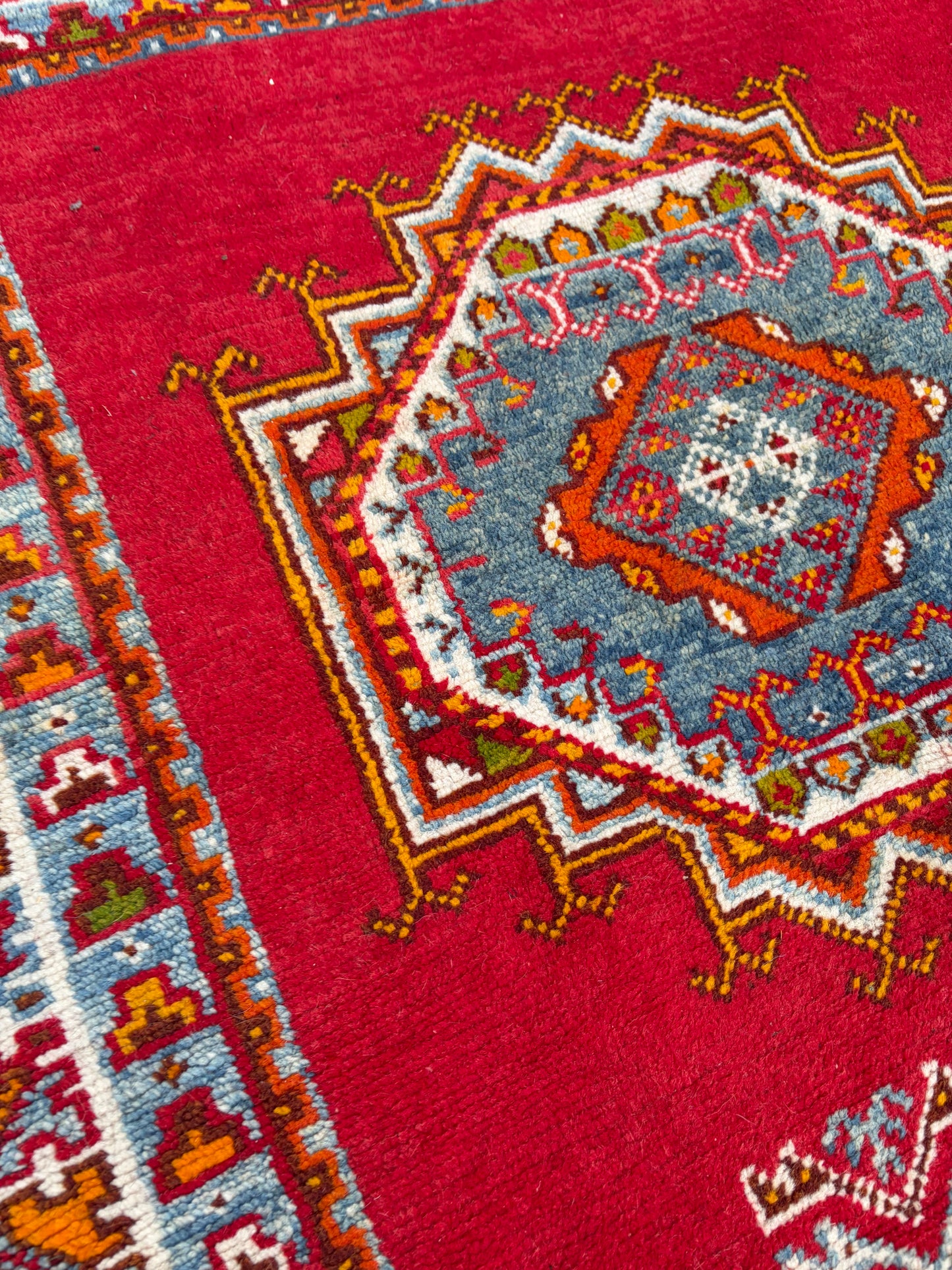 CARPET/ RUG