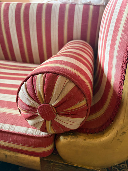 CHAISE