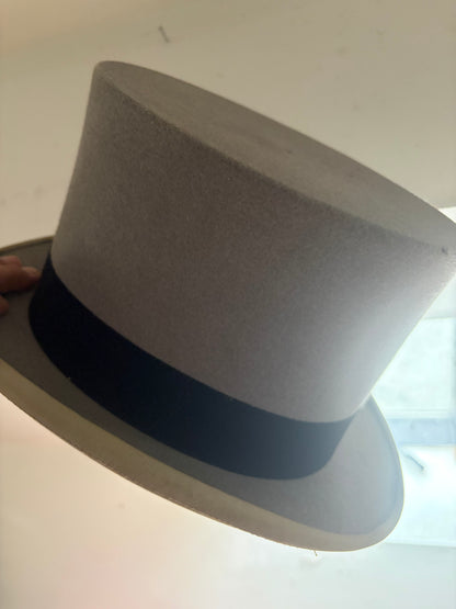 TOP HAT