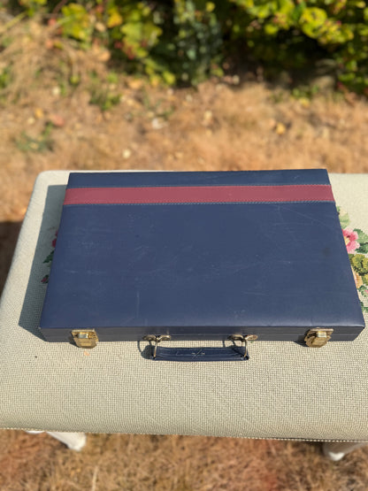 BACKGAMMON