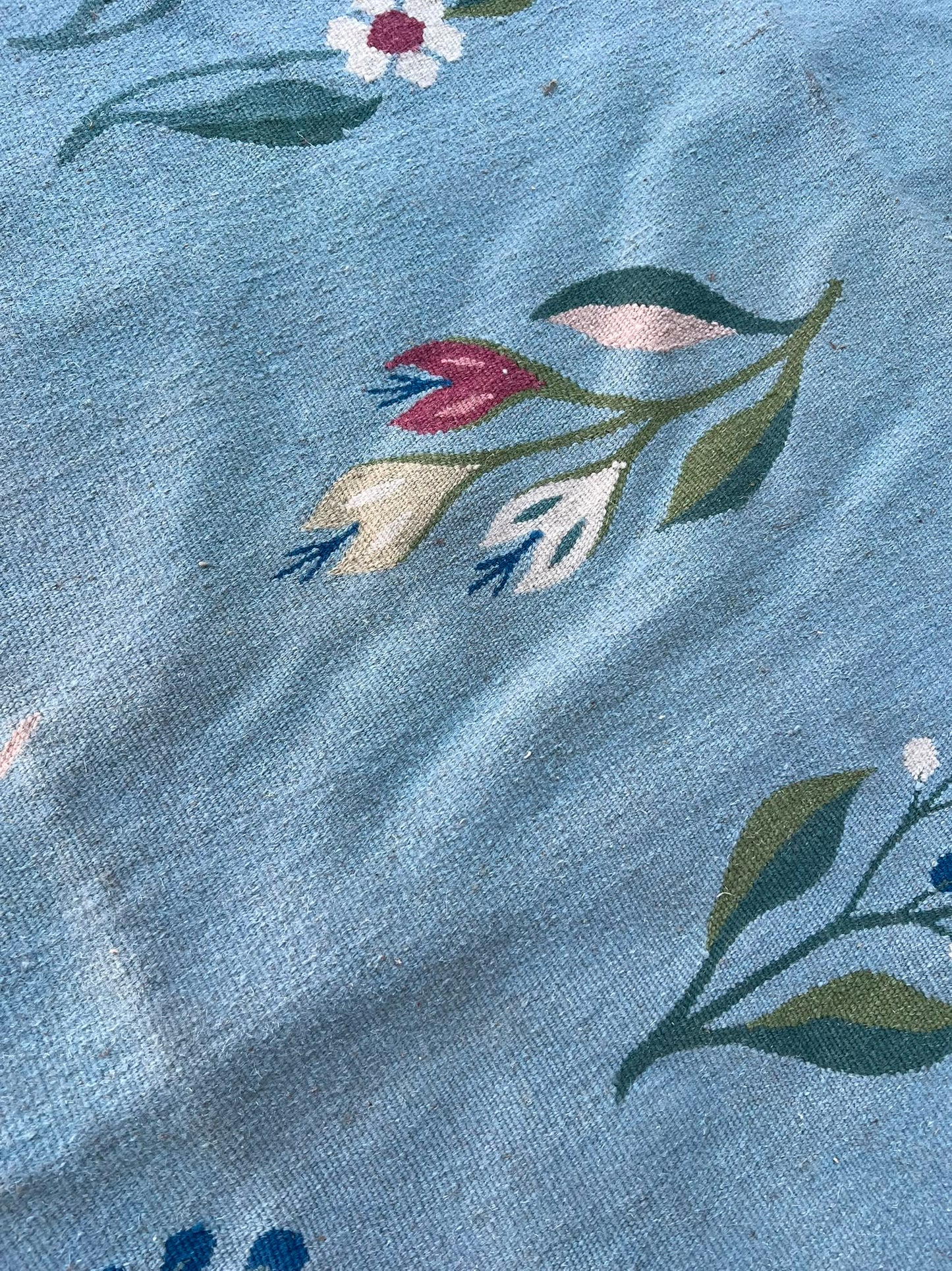 FLORAL RUG