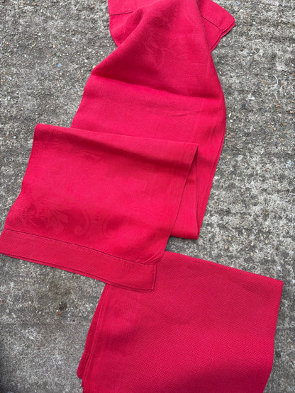LINEN HAND TOWELS