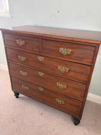 CHEST OF DRAWERS