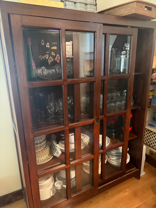 GLAZED CABINET