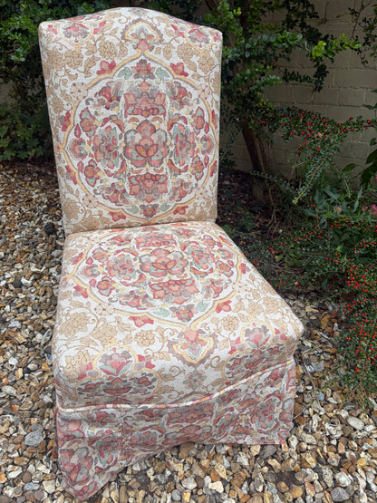 SLIPPER CHAIR