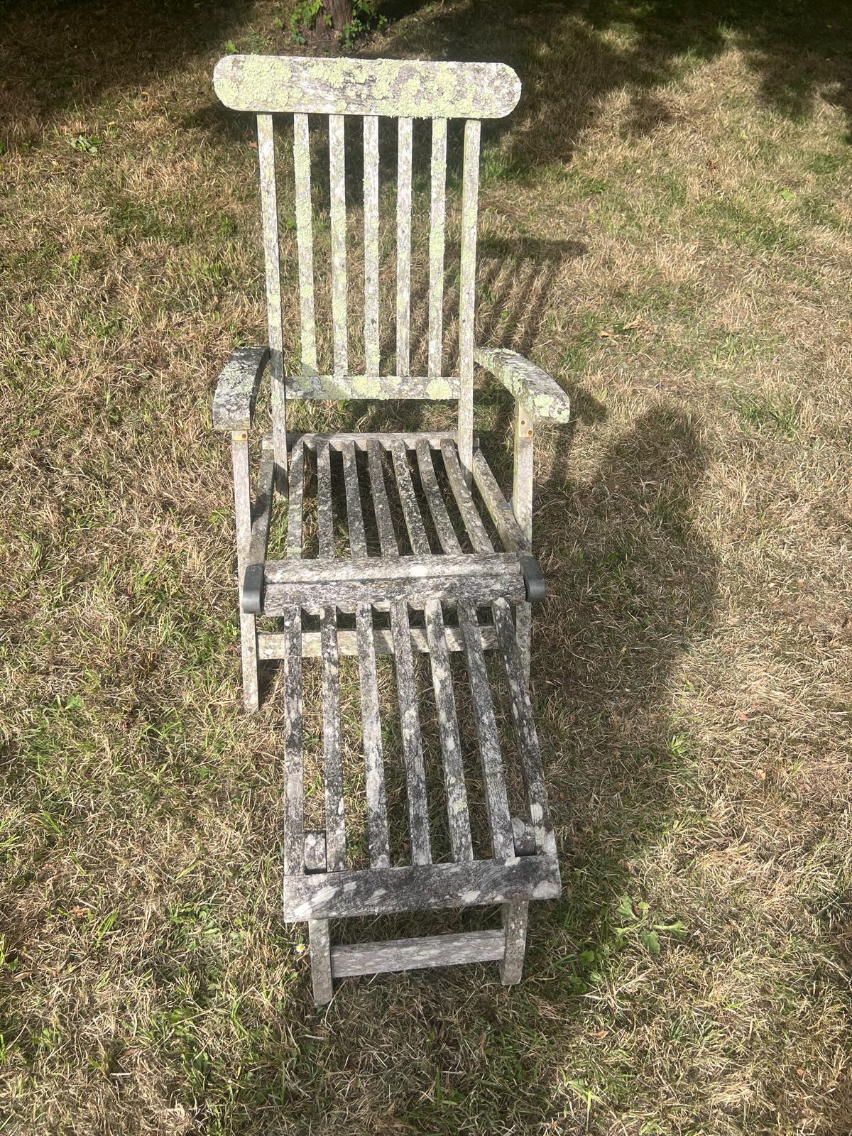 PAIR OF SUN LOUNGERS