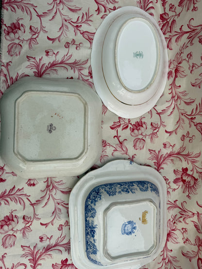 TRIO OF SOAP DISHES
