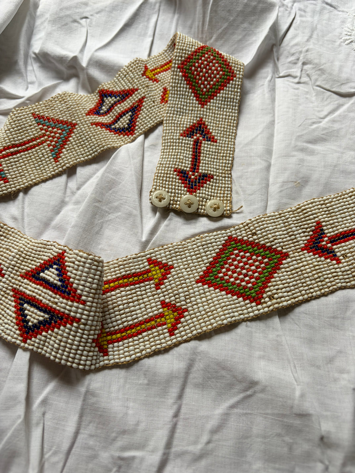 BEADED BELT