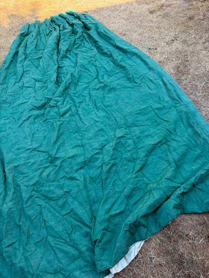 GREEN CURTAINS