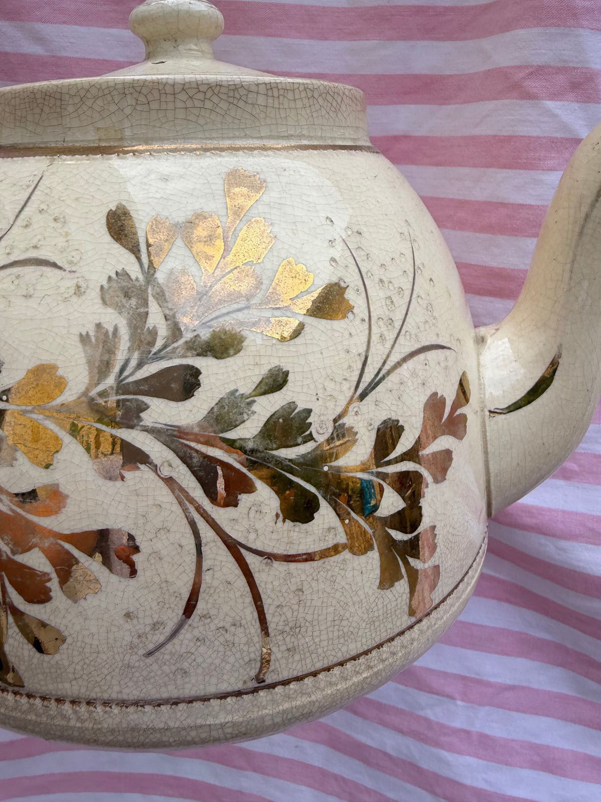 LUSTRE TEAPOT