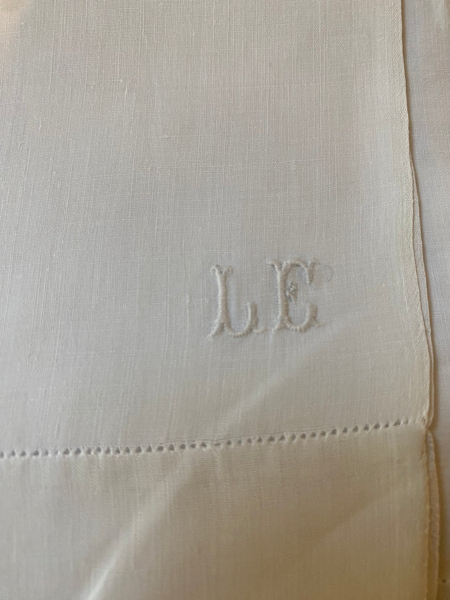 FINE LINEN SINGLE SHEETS