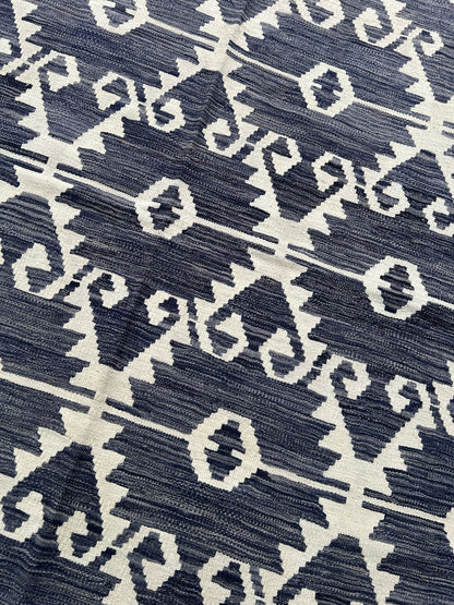 NAVY RUG