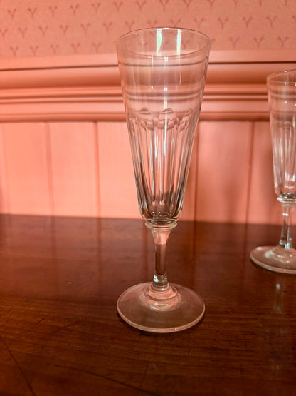 CHAMPAGNE FLUTES