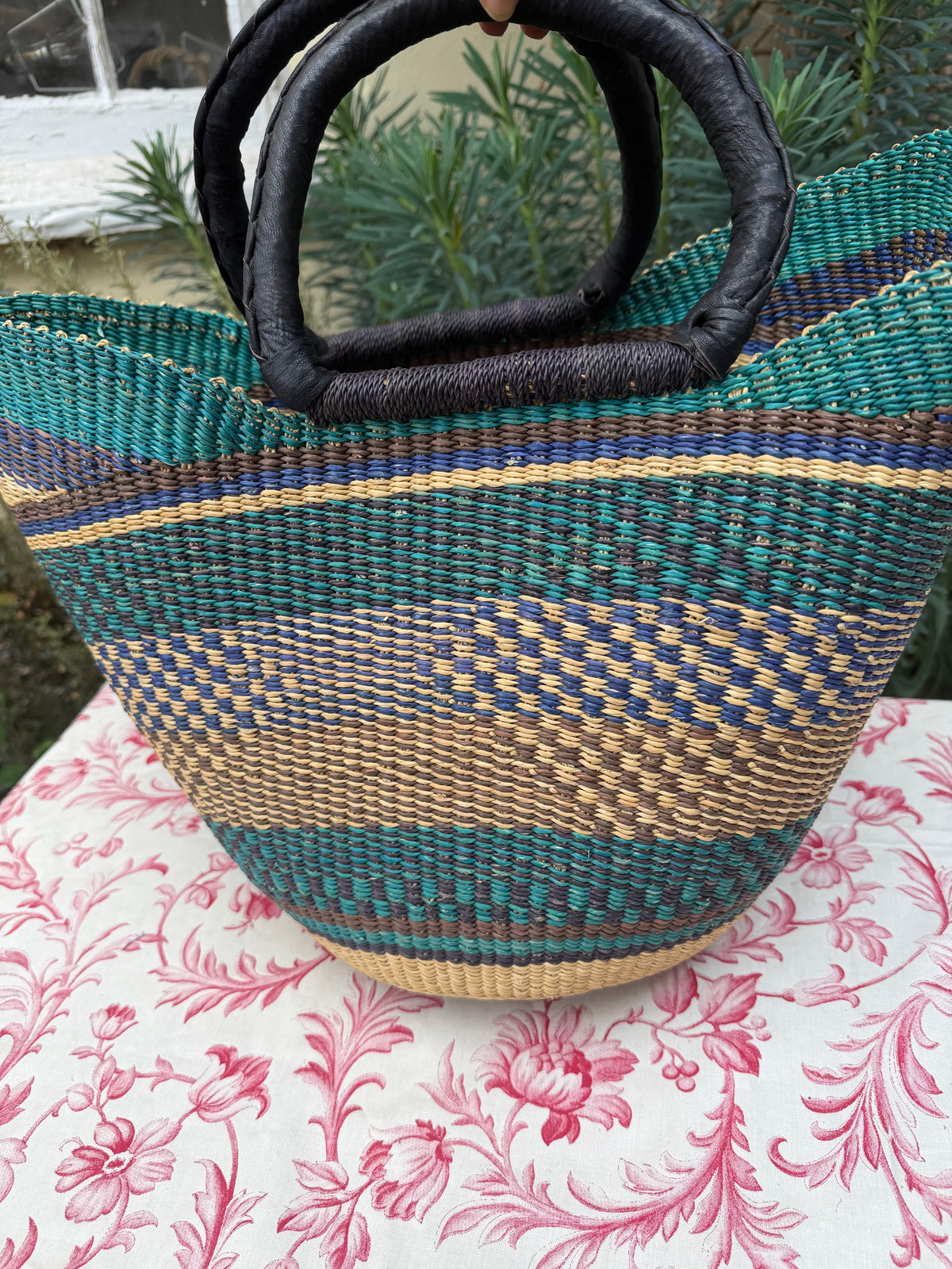 HANDWOVEN BASKET