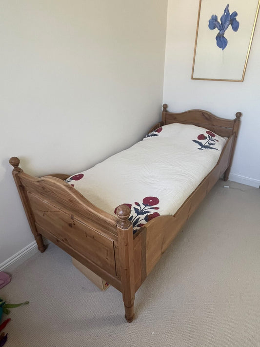 SINGLE BED