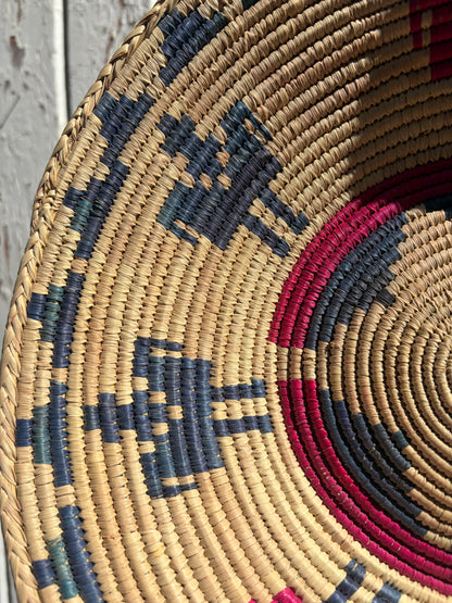 WOVEN BASKET