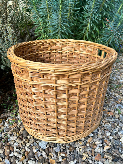 WICKER LOG BASKET
