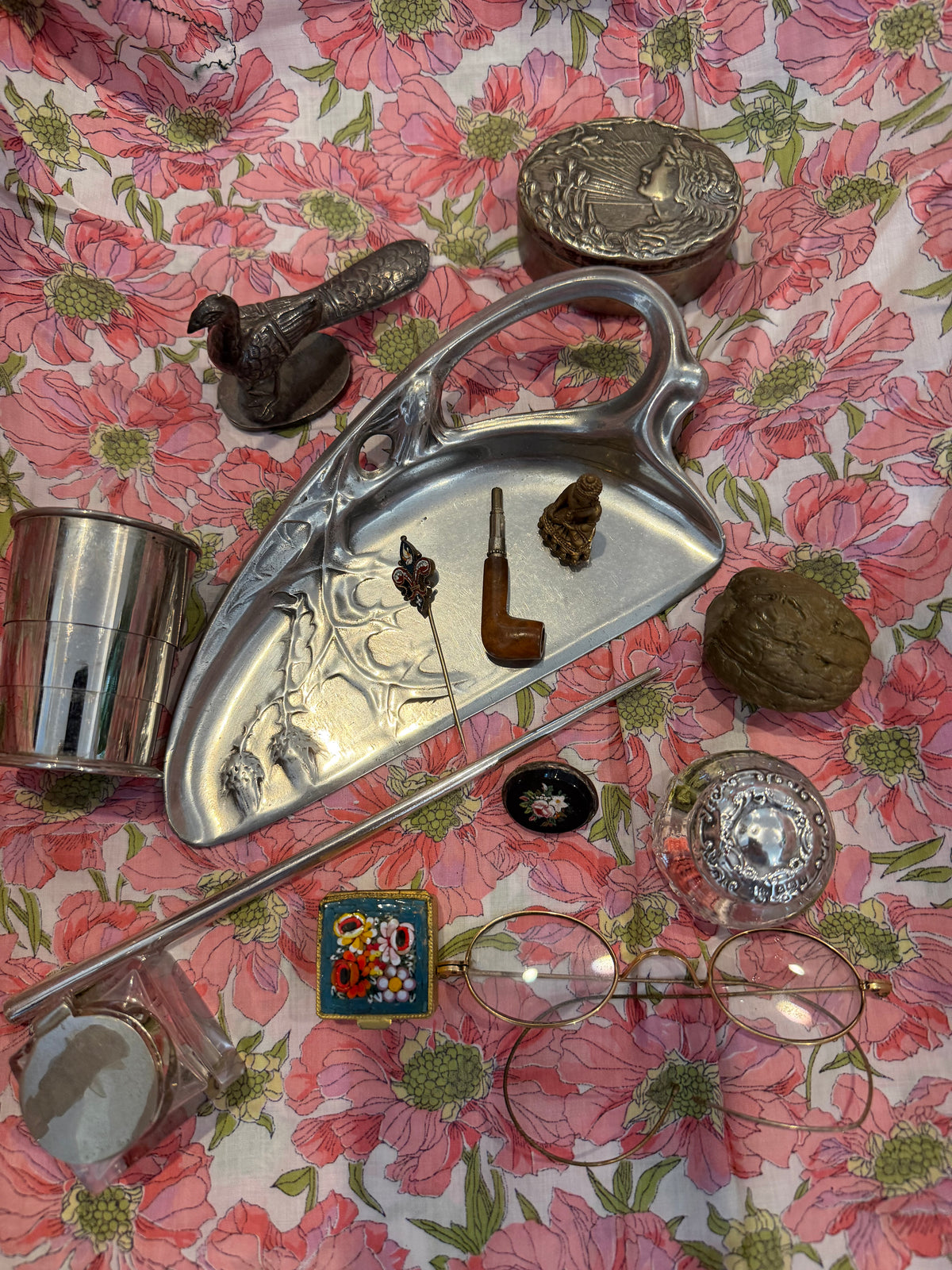 TRINKETS AND CURIOSITIES