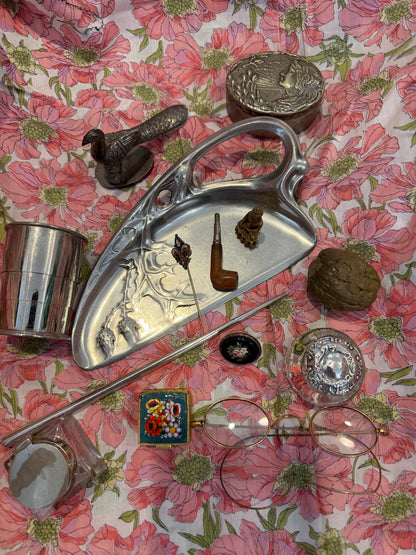 TRINKETS AND CURIOSITIES