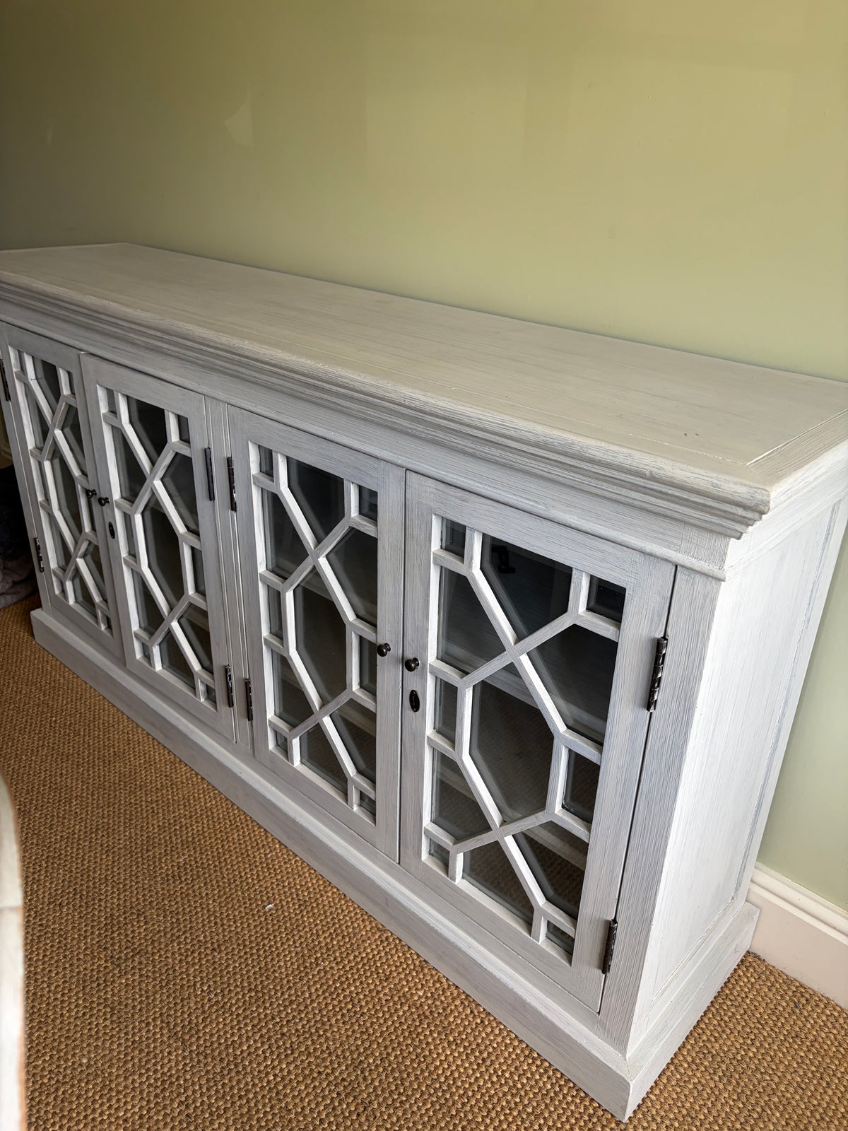 OKA SIDEBOARD