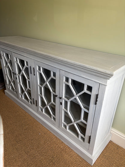 OKA SIDEBOARD