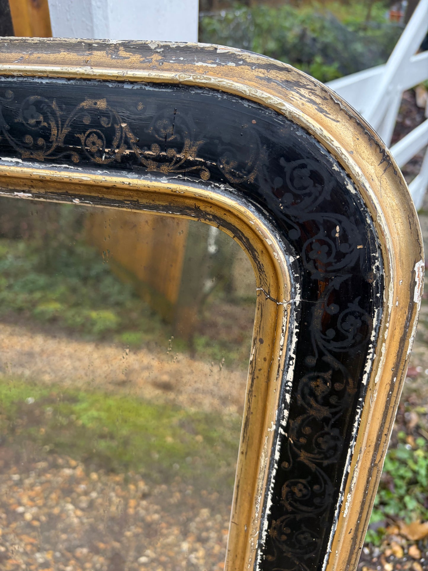 ANTIQUE MIRROR