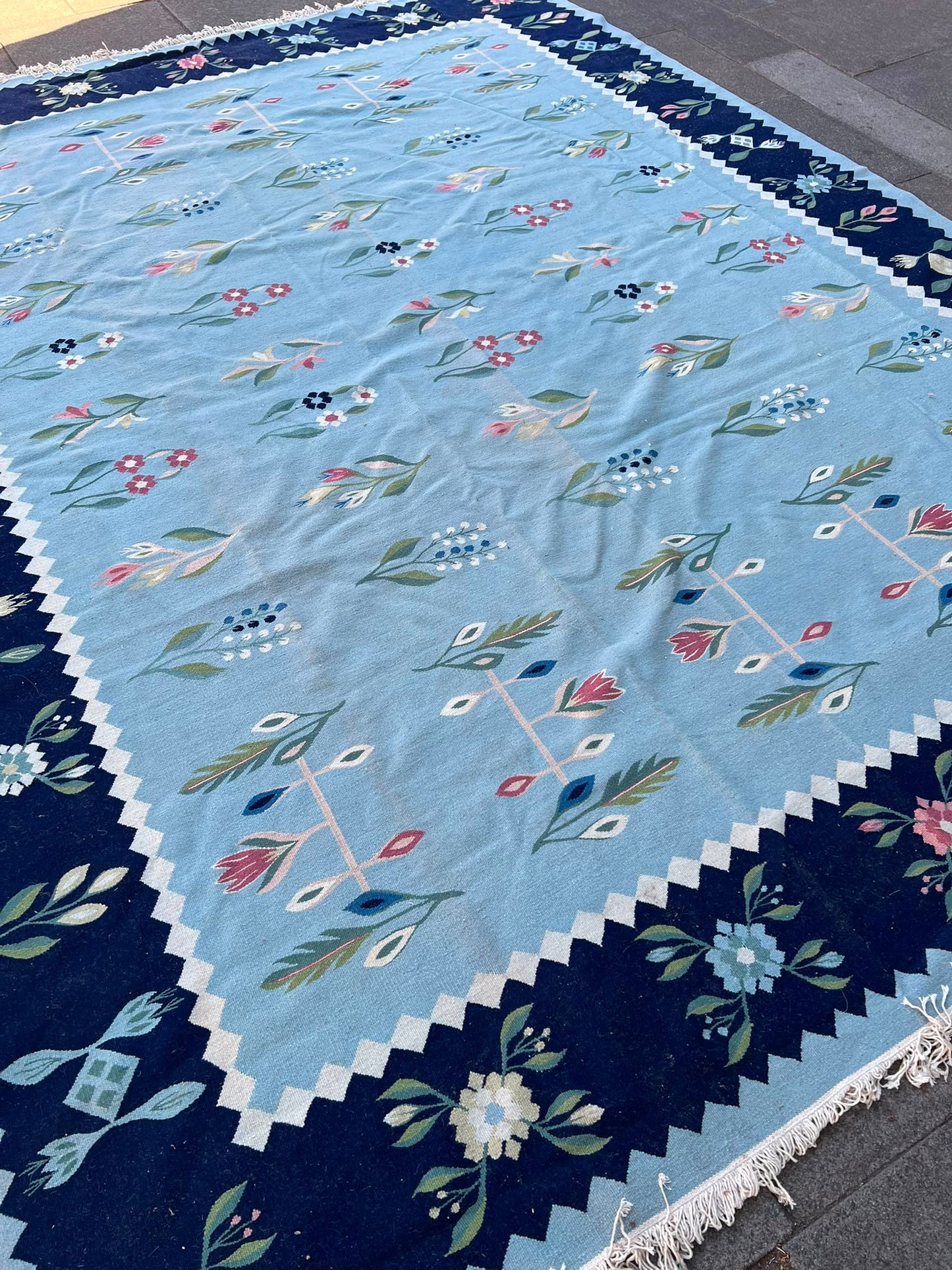 FLORAL RUG