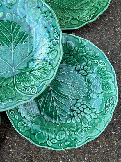 GREEN PLATES