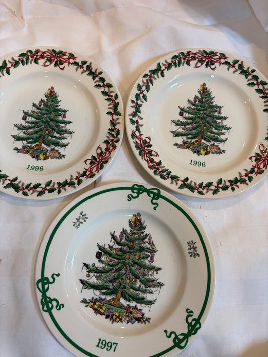 CHRISTMAS PLATES