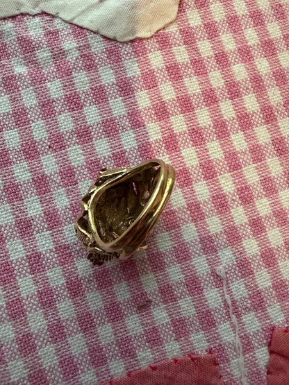 GOLD AND RUBY RING