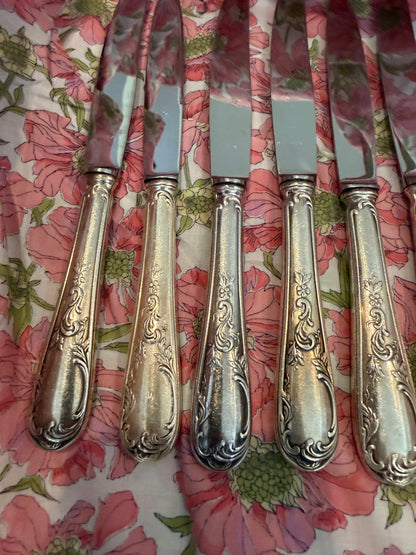 DESSERT KNIVES