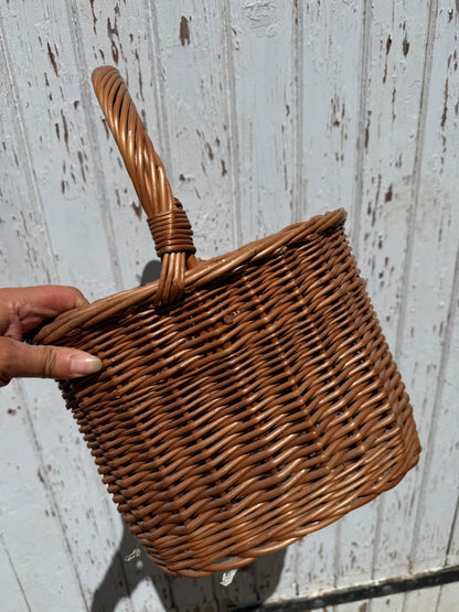 BASKET
