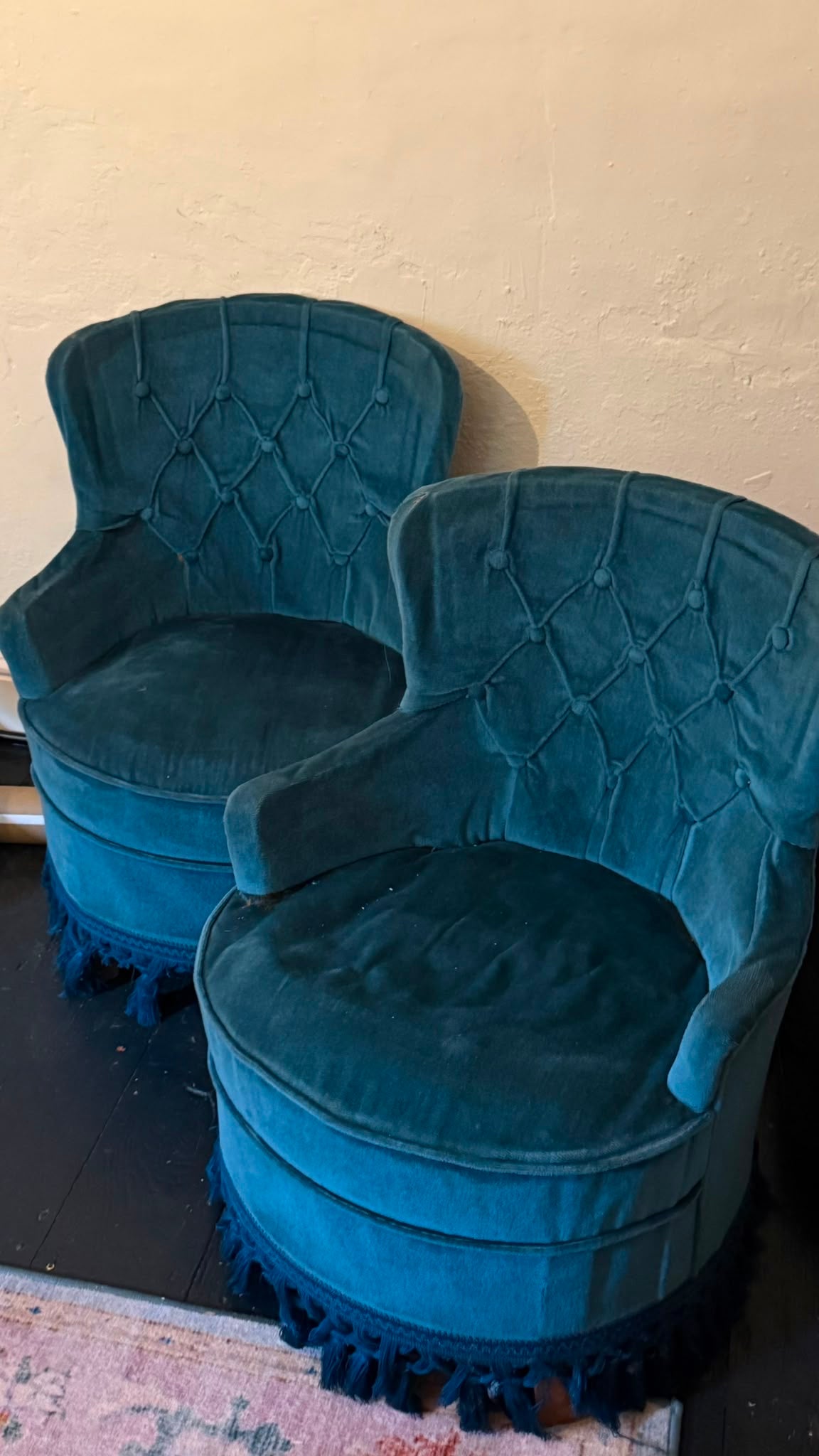 VELVET CHAIRS