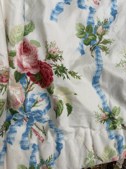 CURTAIN