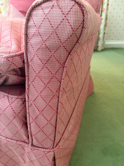 PINK CHAIR