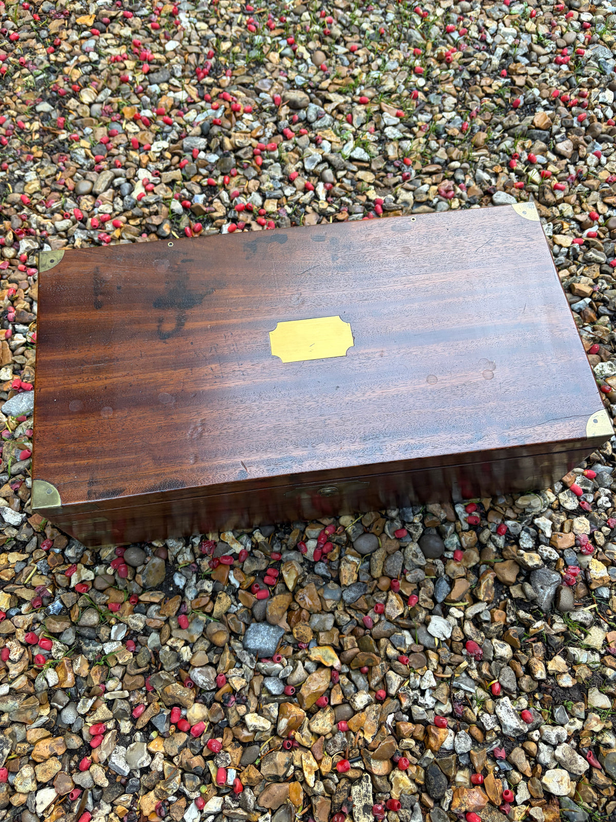 TRAVELLING DESK