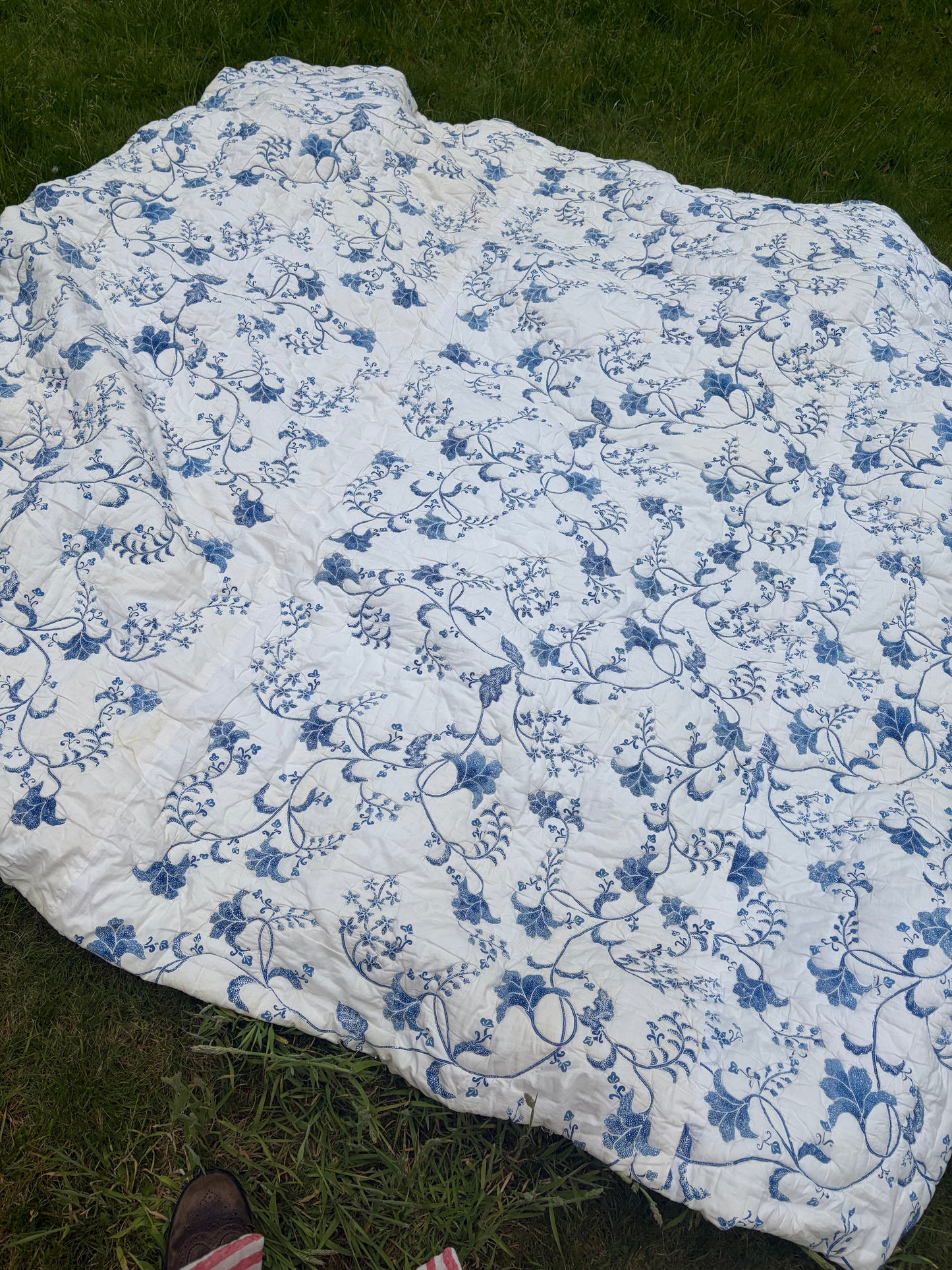BLUE AND WHITE QUILT