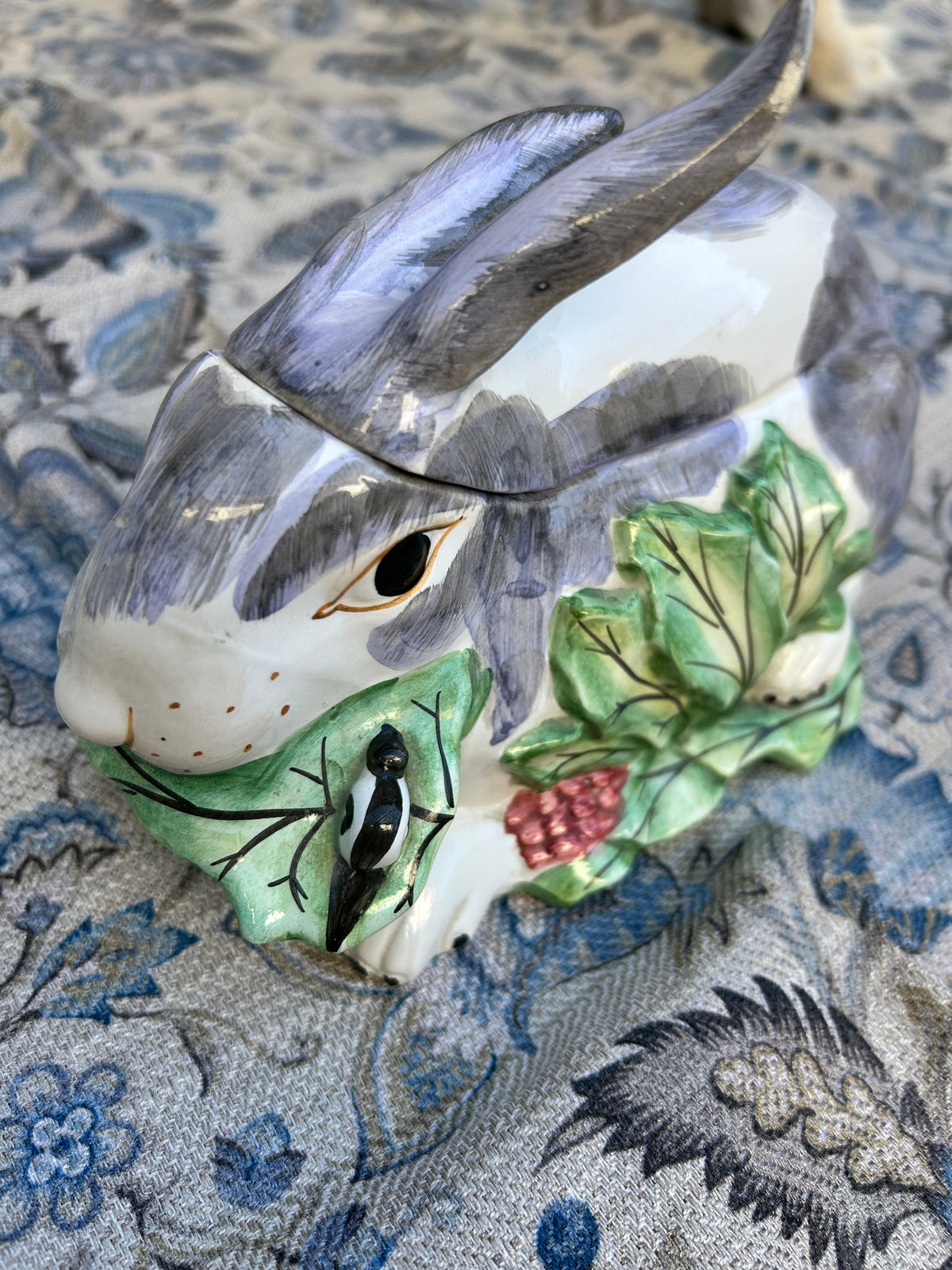 RABBIT TURREEN