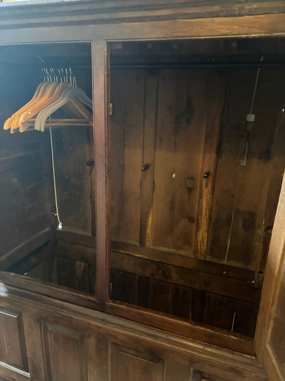 WARDROBE