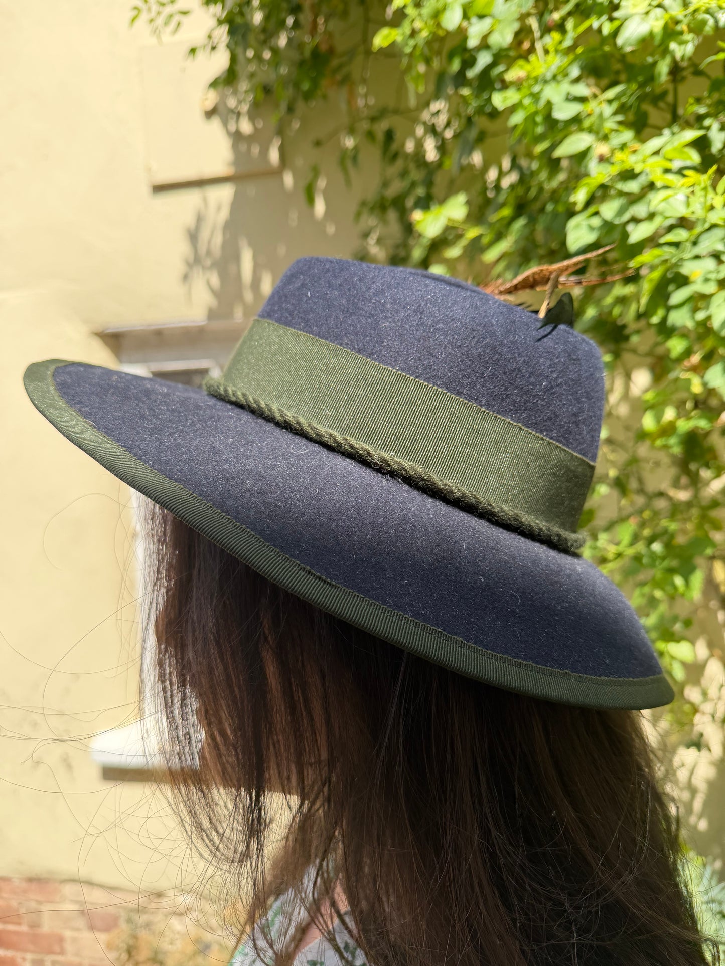 HAT