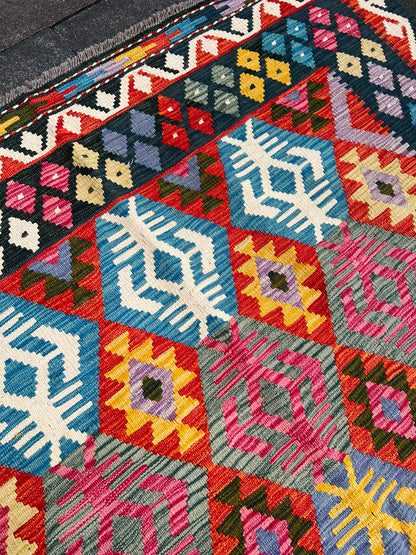 KILIM RUG