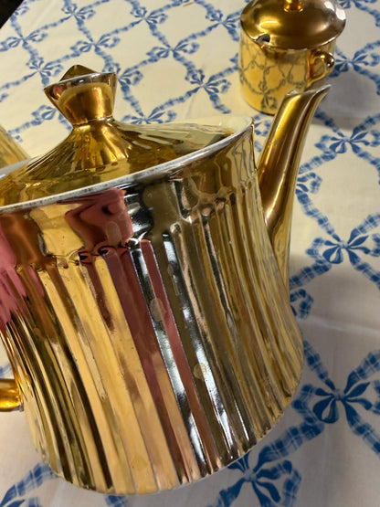 TEA AND COFFEE SET