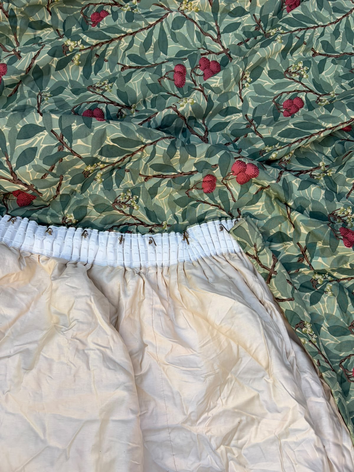 CURTAIN