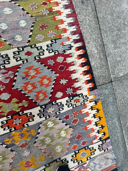 ANTIQUE KILIM