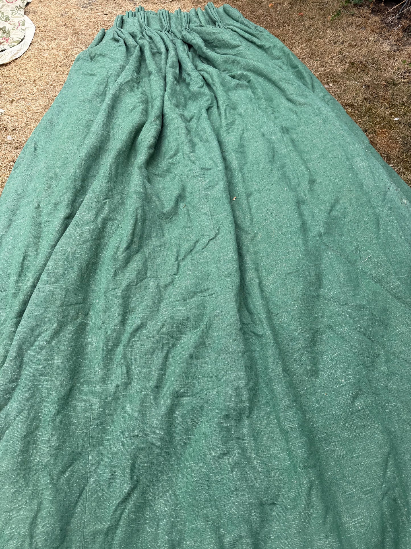 GREEN CURTAINS