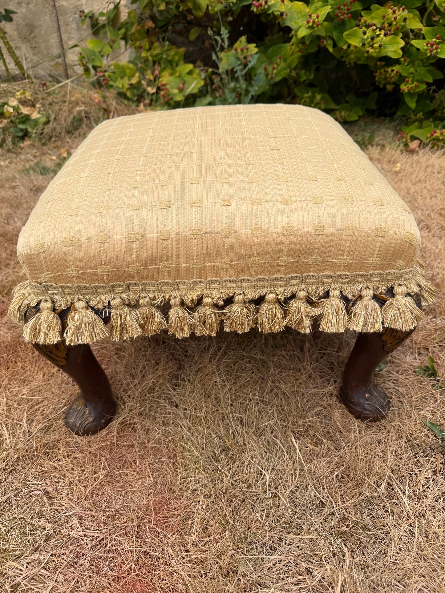 FOOTSTOOL