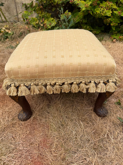 FOOTSTOOL