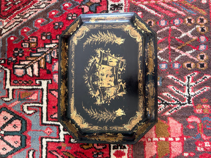 LACQUERED CHINESE BOX